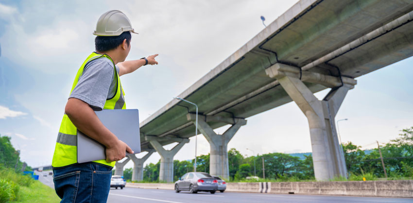 Site Inspectors from Buchanan reviewing clearance for freight delivery