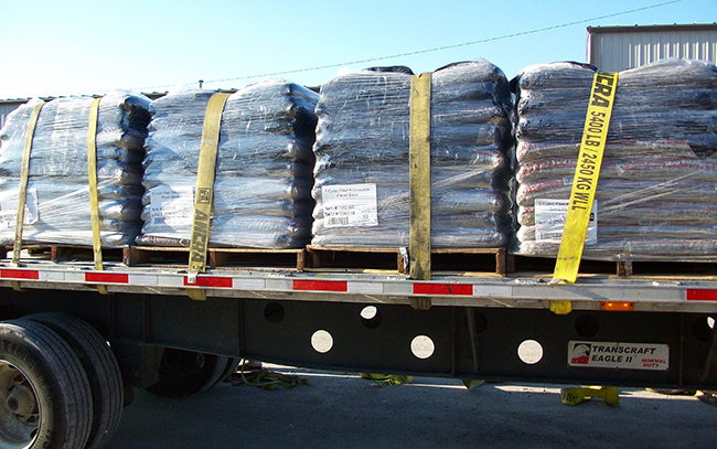 full truckload shipping transporting palletized freight on highway