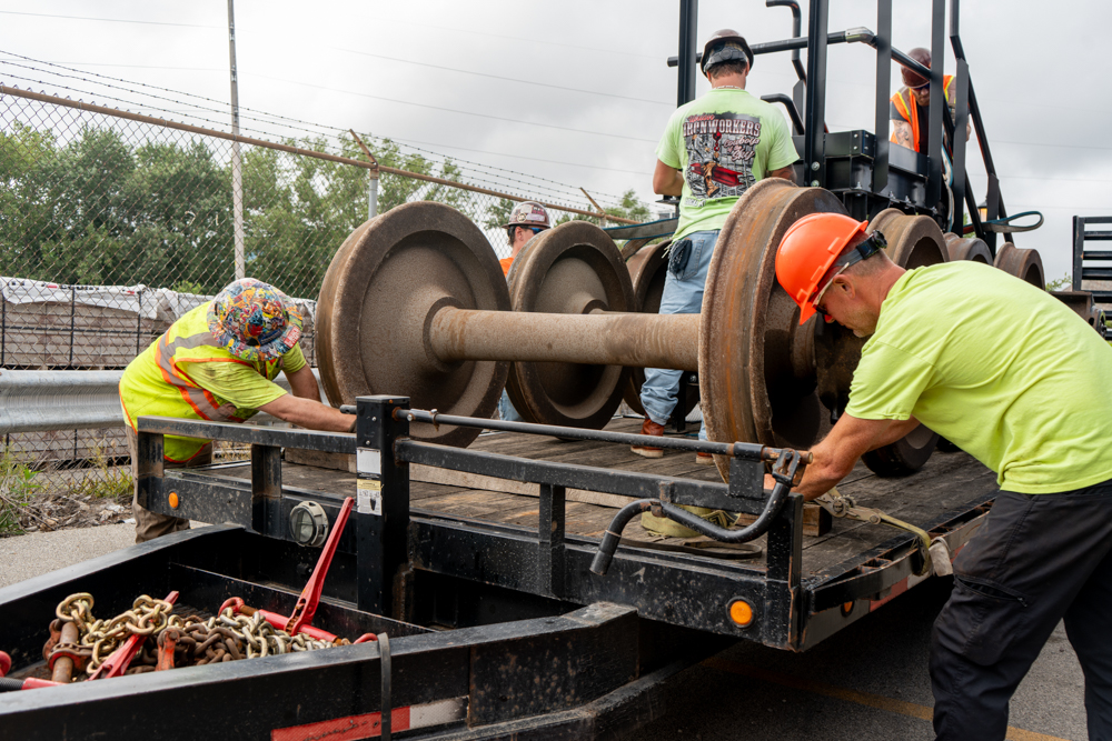 buchanan-hauling-and-rigging-pufferbelly-train-car